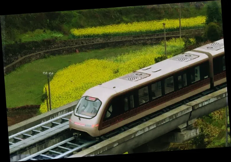 FengHuang Maglev Cultural Tourism